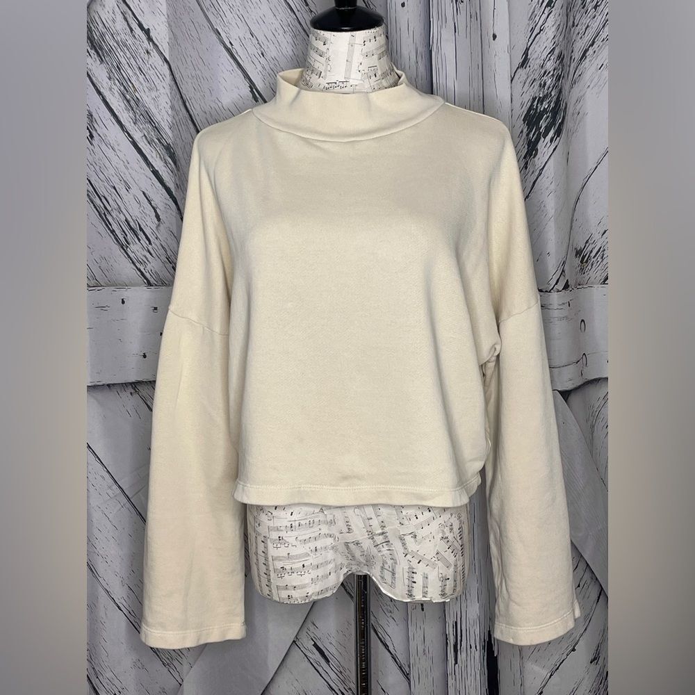 Filosofia Cotton Jay Mock Cropped Turtleneck Sweatshirt in Vanilla S